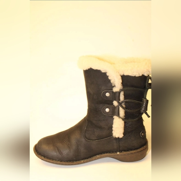 NEW UGG Akadia Womens Size 8 39 Black Leather Shearling Back Lace Up Boots 10077 - Picture 5 of 10